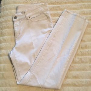 EUC Ann Taylor Modern Fit Jeans